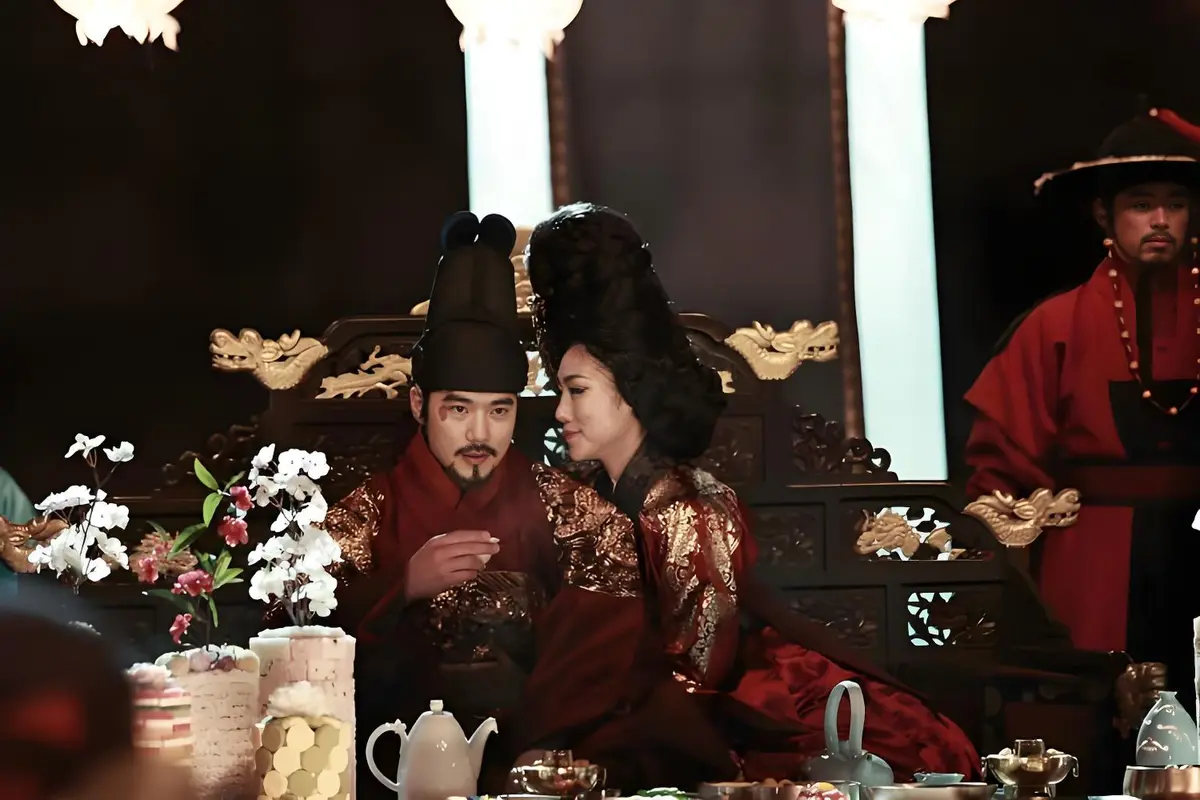 《奸臣》未删减版高清免费在线观看 - 韩国电影奸臣完整版无广告播放 - HD高清画质