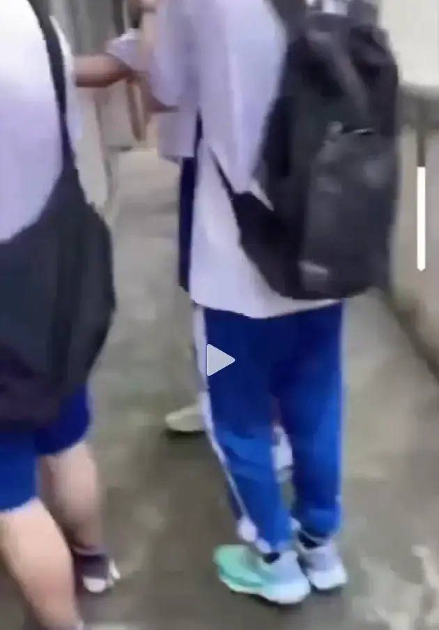 《大昌市第七中学鬼敲门》HD高清资源-大昌七中鬼敲门未删减版全集免费看-全网同步更新-夸克网盘高速下载《大昌市第七中学鬼敲门》